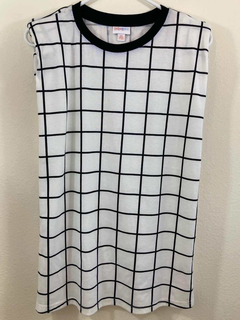 LuLaRoe Kari Tank Top Size XS White Black Grid Print Shoulder Pad Top
